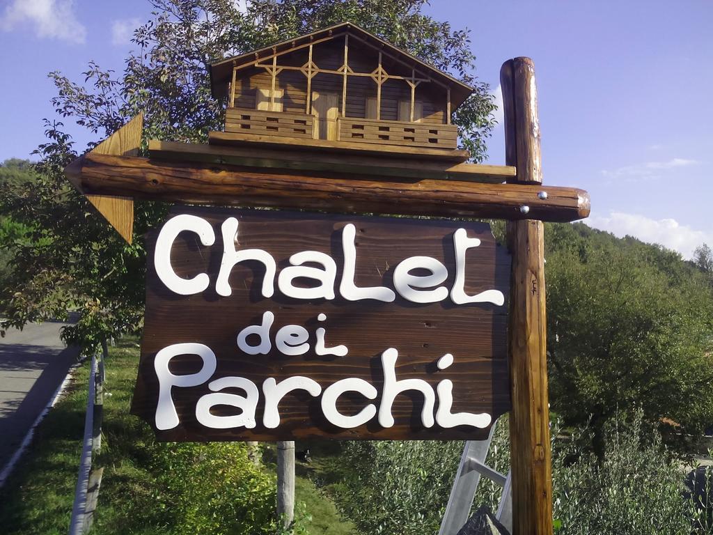 Saracinesco Chalet Dei Parchi B&B 외부 사진