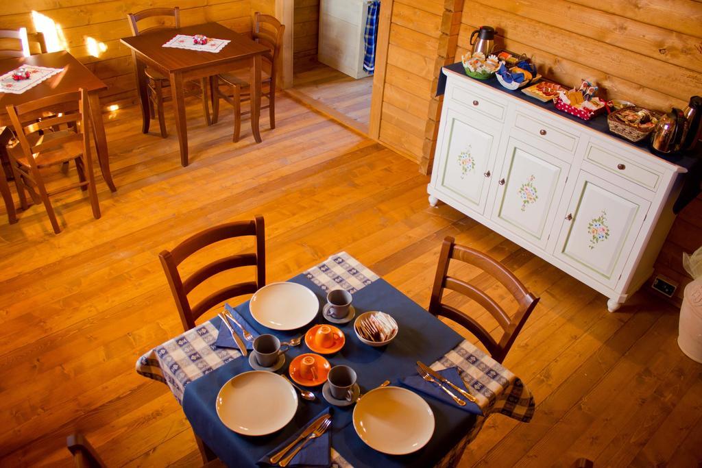 Saracinesco Chalet Dei Parchi B&B 외부 사진