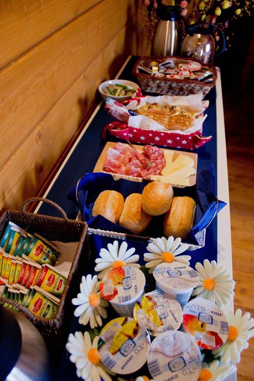Saracinesco Chalet Dei Parchi B&B 외부 사진